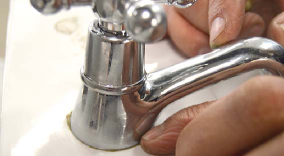 How To Install A Tap Chamberlain - Bathroom Sink Tap Connections